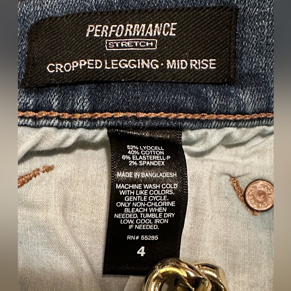 Express Performance Stretch Jeans. Cropped Mid Ri… - image 6